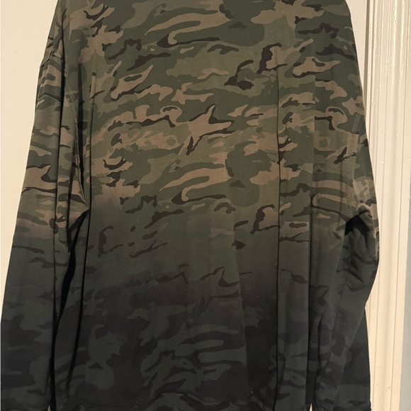 Legendary Whitetails Olive Camouflage Tee - Picture 5 of 5